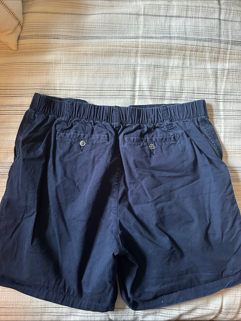 Old Navy..Set of 4 Casual Elastic-Waist Shorts in Black, Navy, Gray, and Khaki - Picture 7 of 14